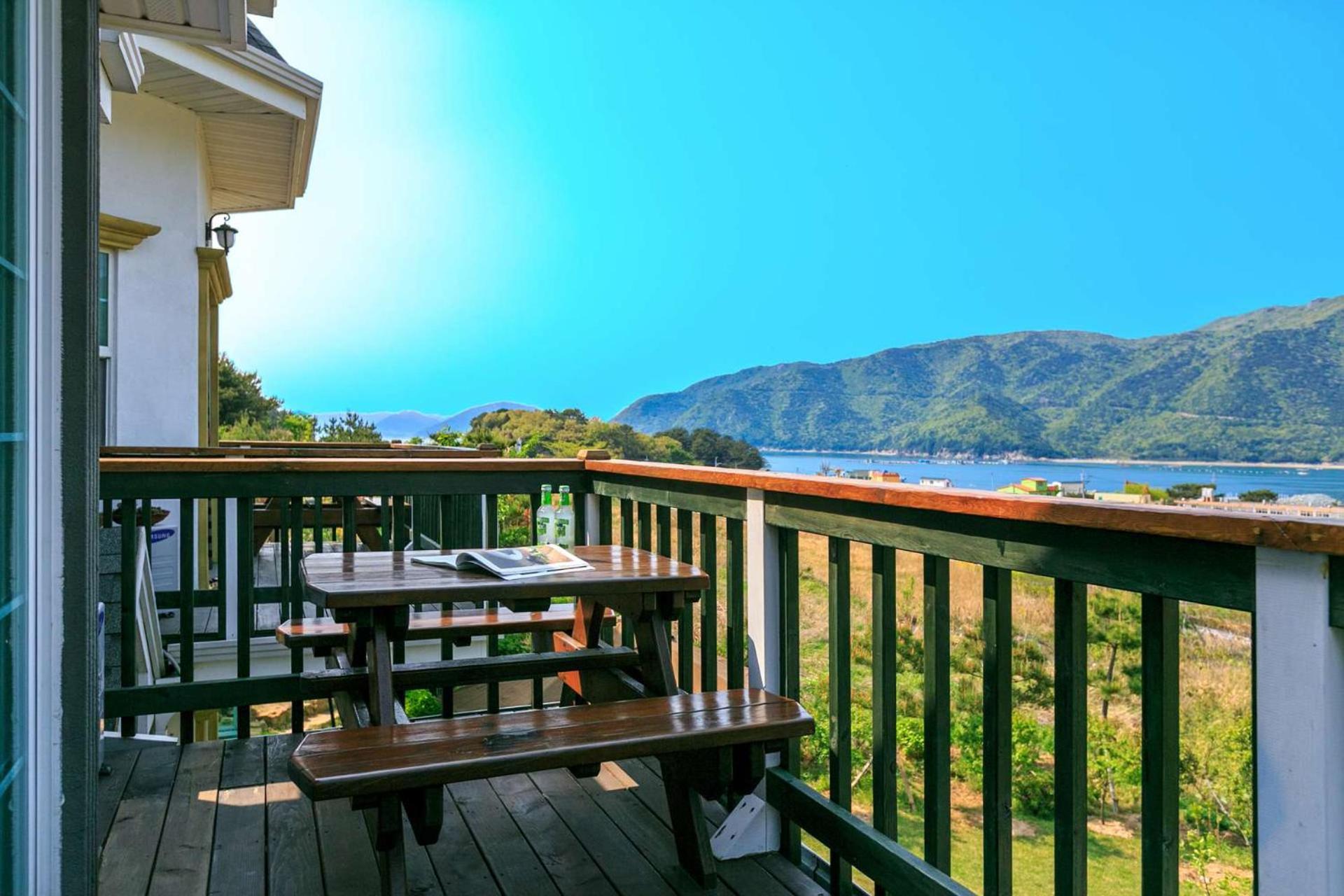 Didimdol Pension Geoje Exterior foto